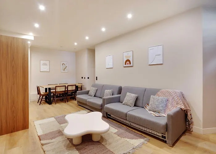 Spacious Apartment - 2Br-10P - Place D\'Italie