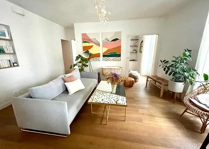 Luxuriant Oasis 1Br In The Heart Of Montmartre