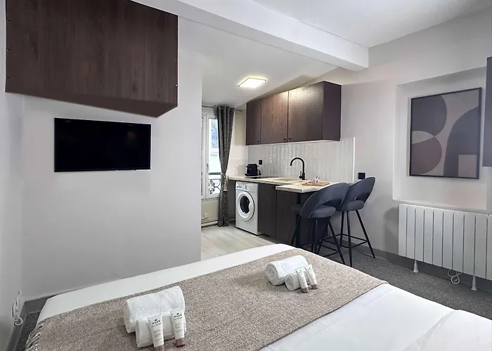 Cosy Hideaway Near Montparnasse