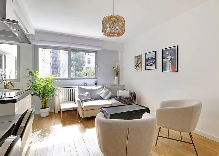 Appartement Spacieux - Arc De Triomphe