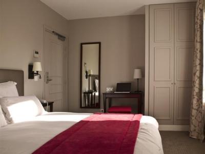 Le Relais Saint Charles 3*