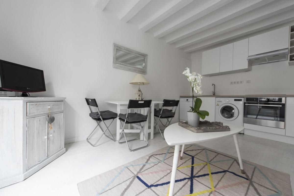 Apartment Nieve Paris