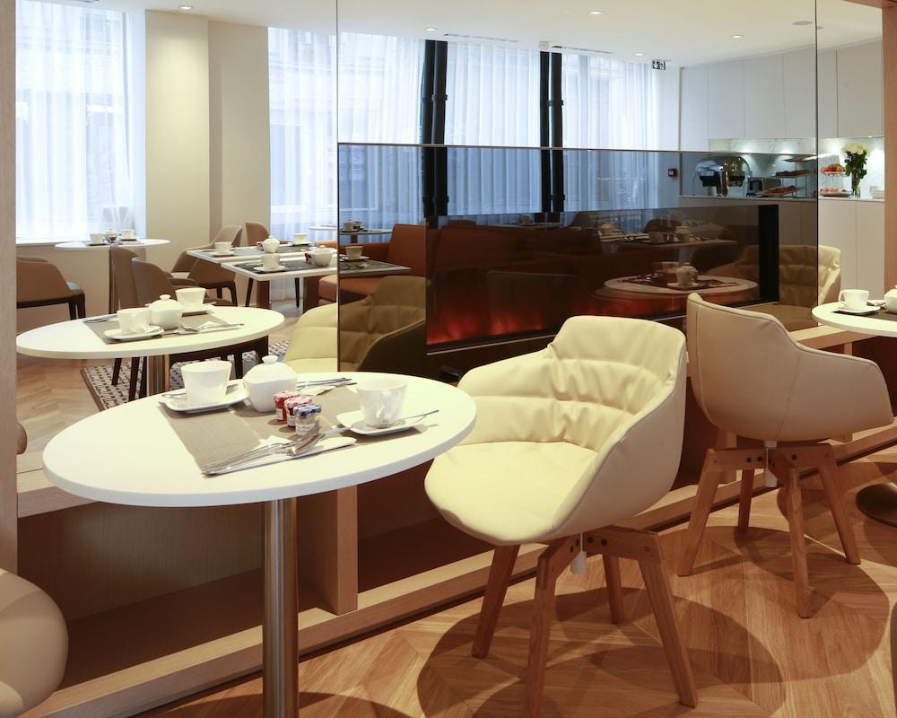 R De - Boutique 4* Paris
