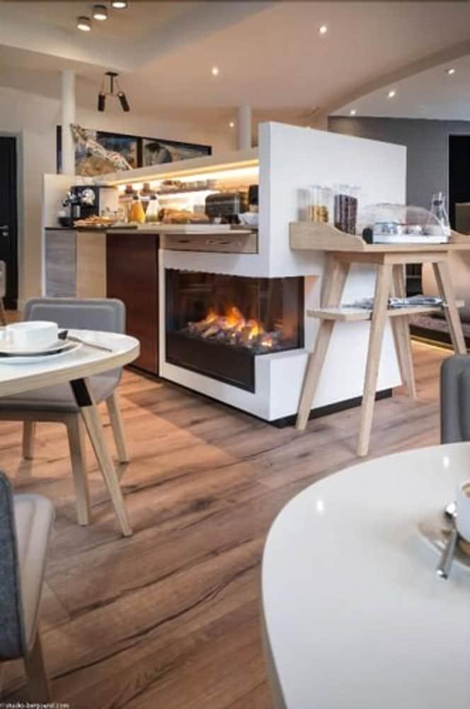 Hotel Max Paris