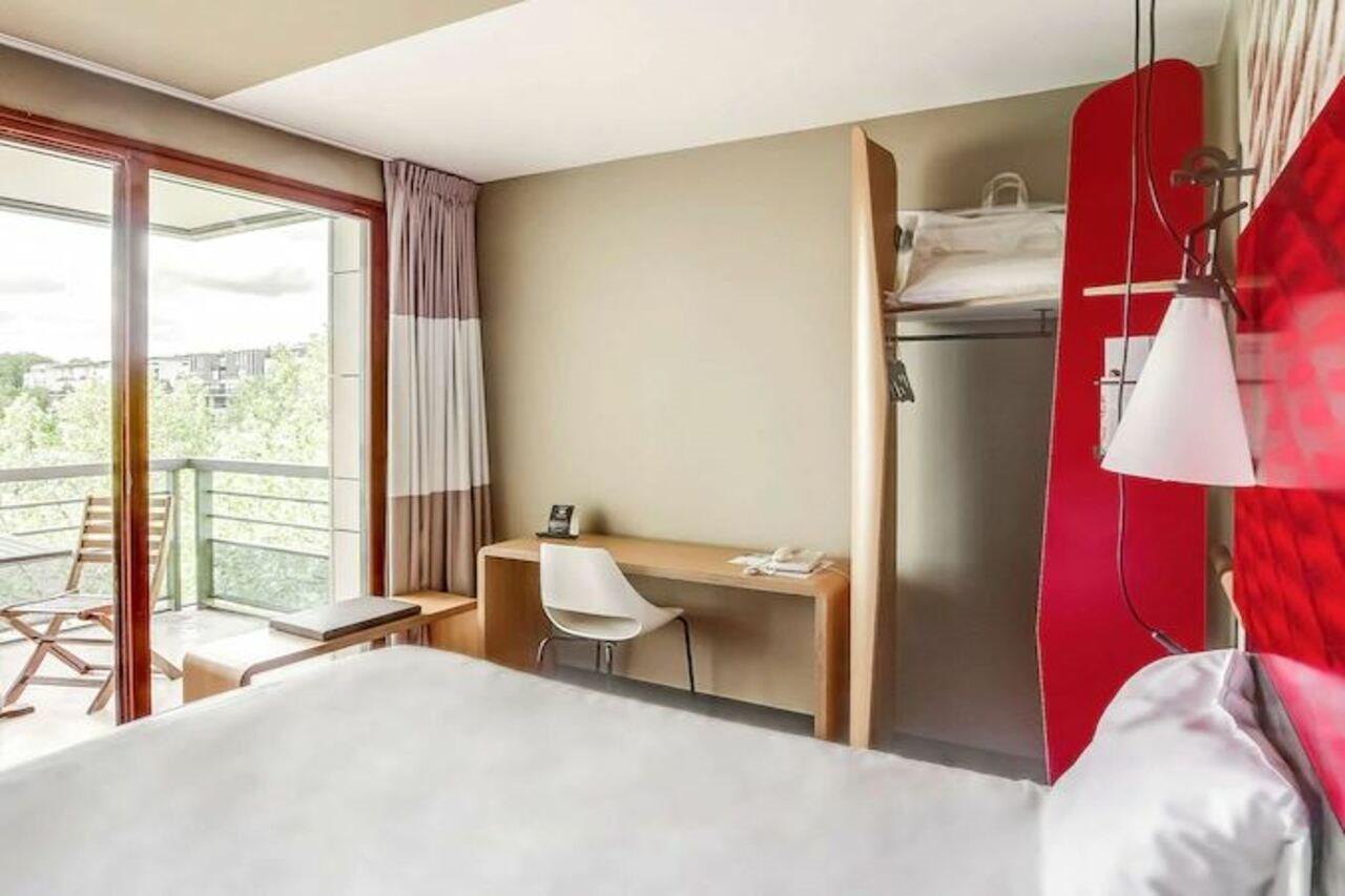 Ibis Bercy Village