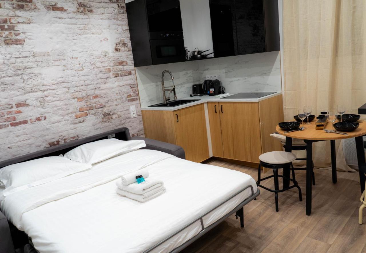 Rent A - Cosy 1bdr Apartment *