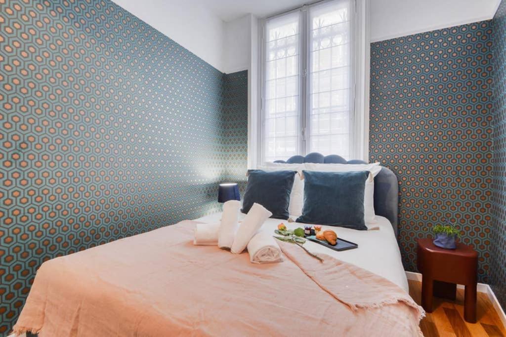 Apartment Amazing 10bed In The Heart Of Le Marais And Suprises... *