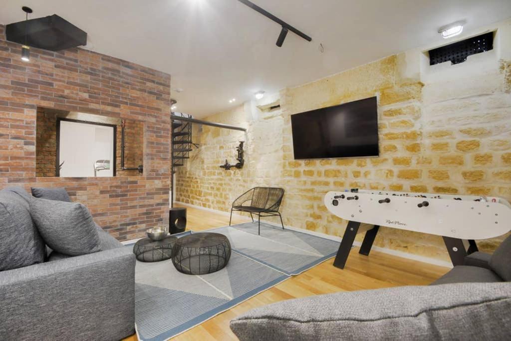 Apartment Amazing 10bed In The Heart Of Le Marais And Suprises... *