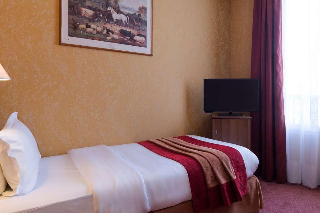 Paix Republique Hotel Paris