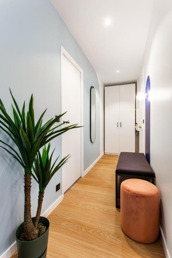 Cmg Nation- Industriels D Apartment Paris