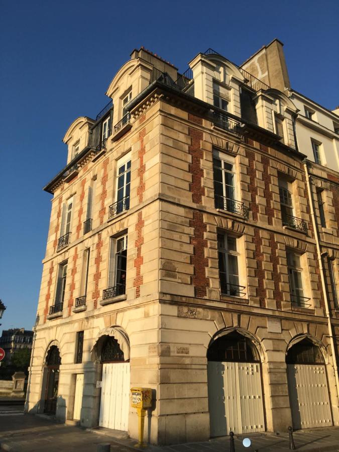Trendy And Chic In The Heart Of Saint-germain Des Pres * Paris