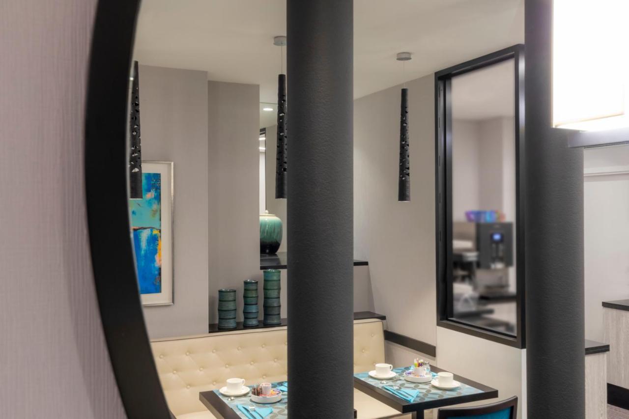 Hotel Montfleuri Paris