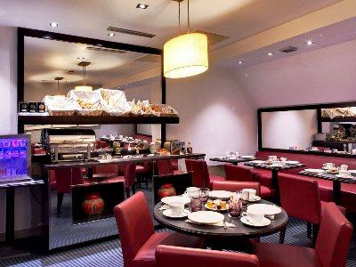 Hotel Le Senat 4*