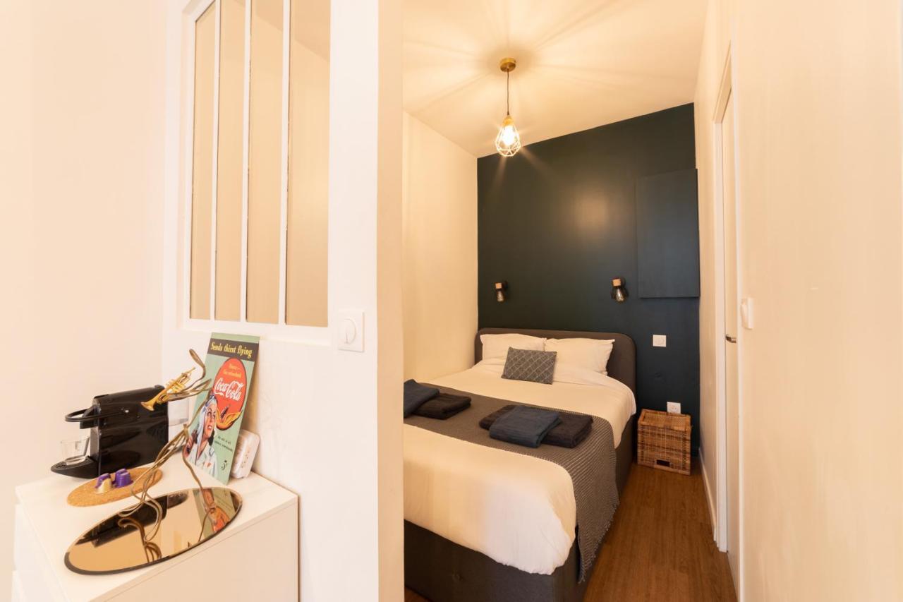 Luxury Blue House 2 A 4 Personnes Sur Ile Saint-louis Apartment *