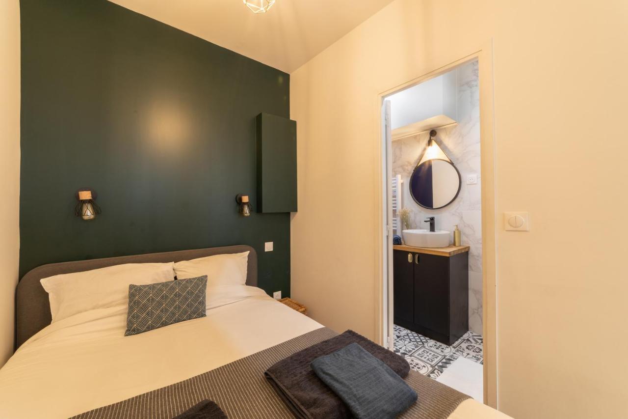 Luxury Blue House 2 A 4 Personnes Sur Ile Saint-louis Apartment Paris