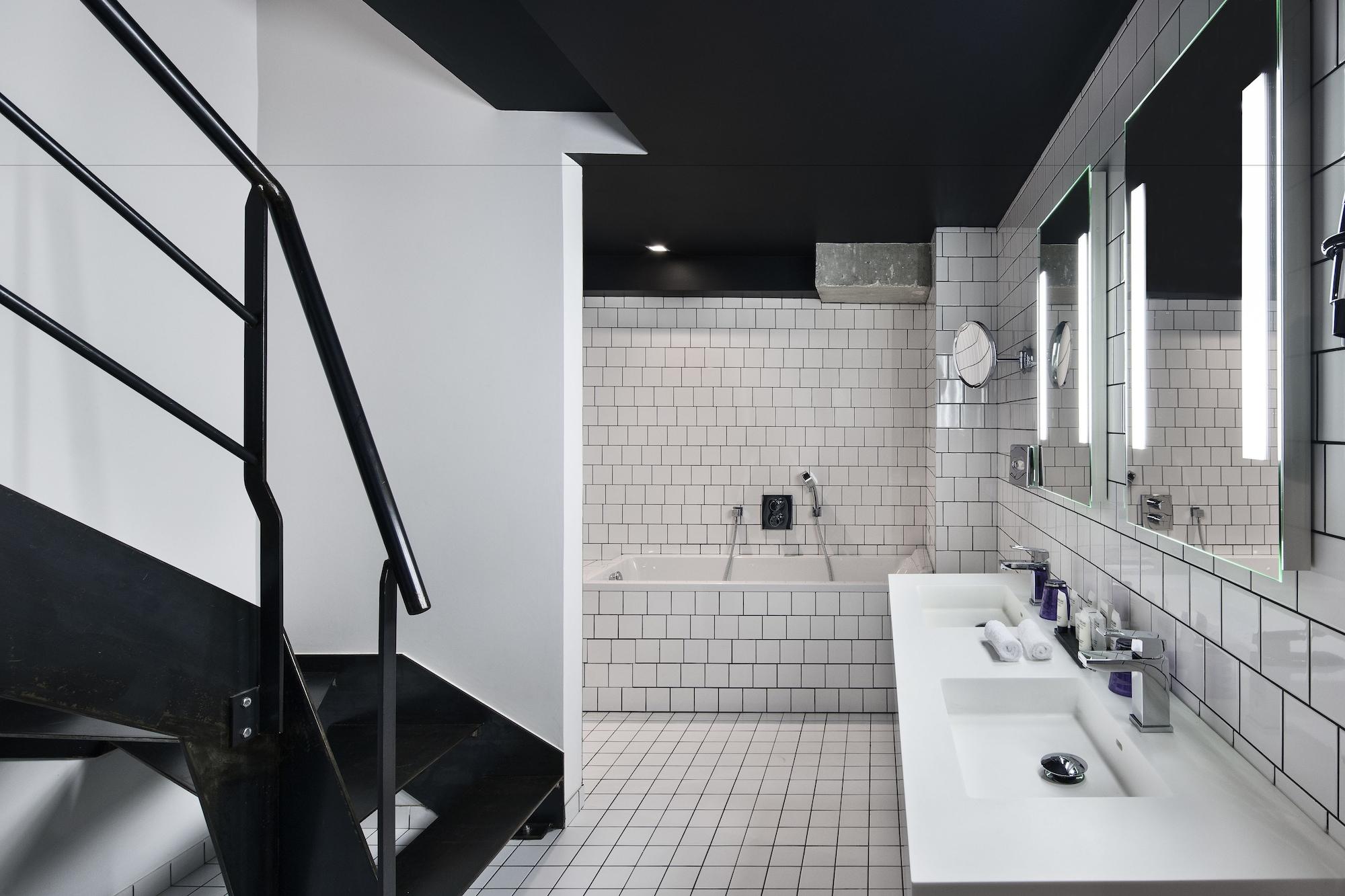 Hotel Western Premier Faubourg 88