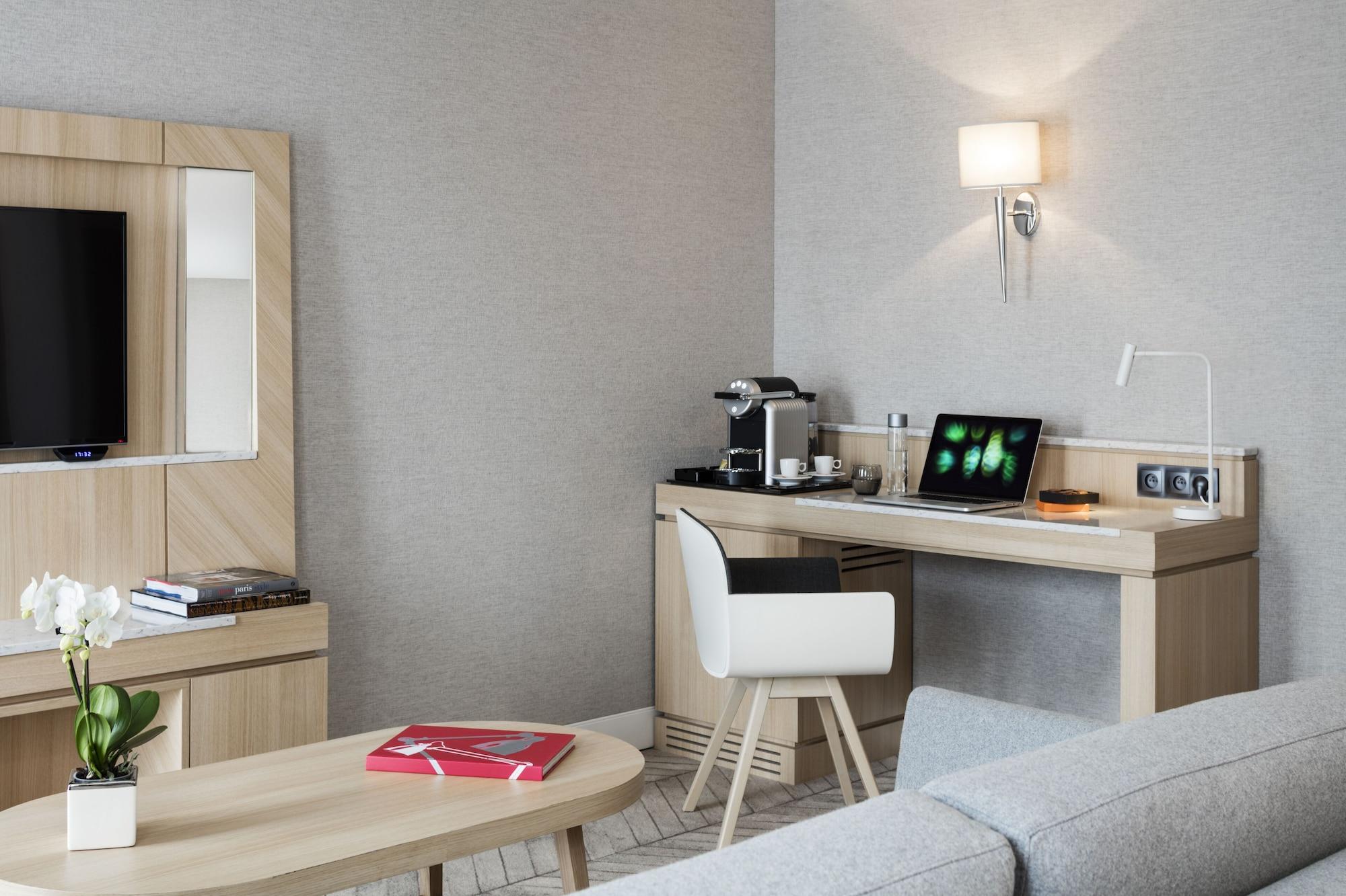 Louvre Saint-honore Hotel 4*