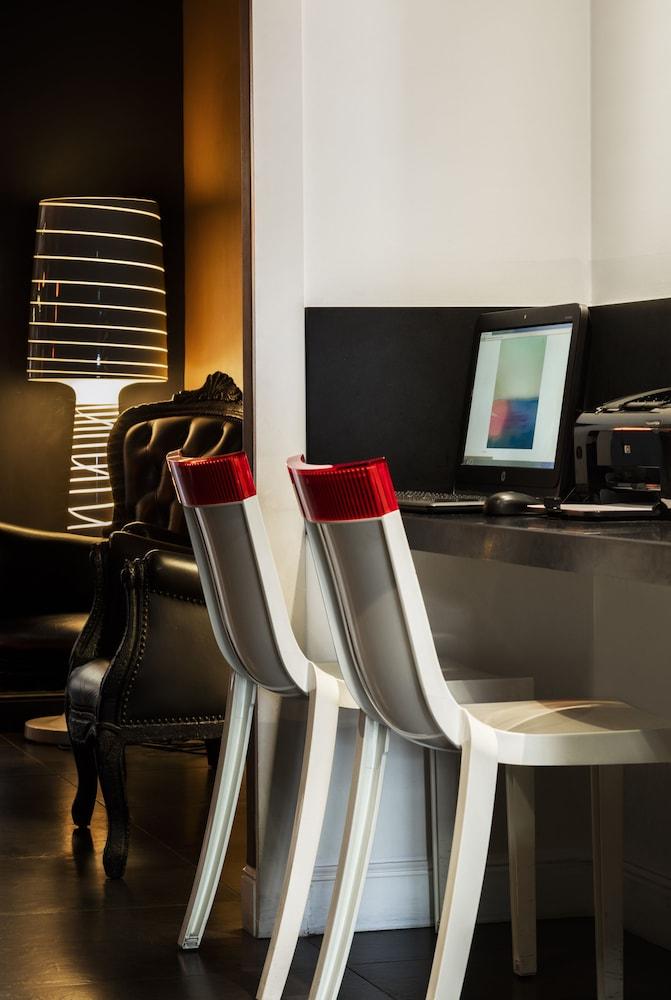 Hotel Louvre Saint-honore 4*