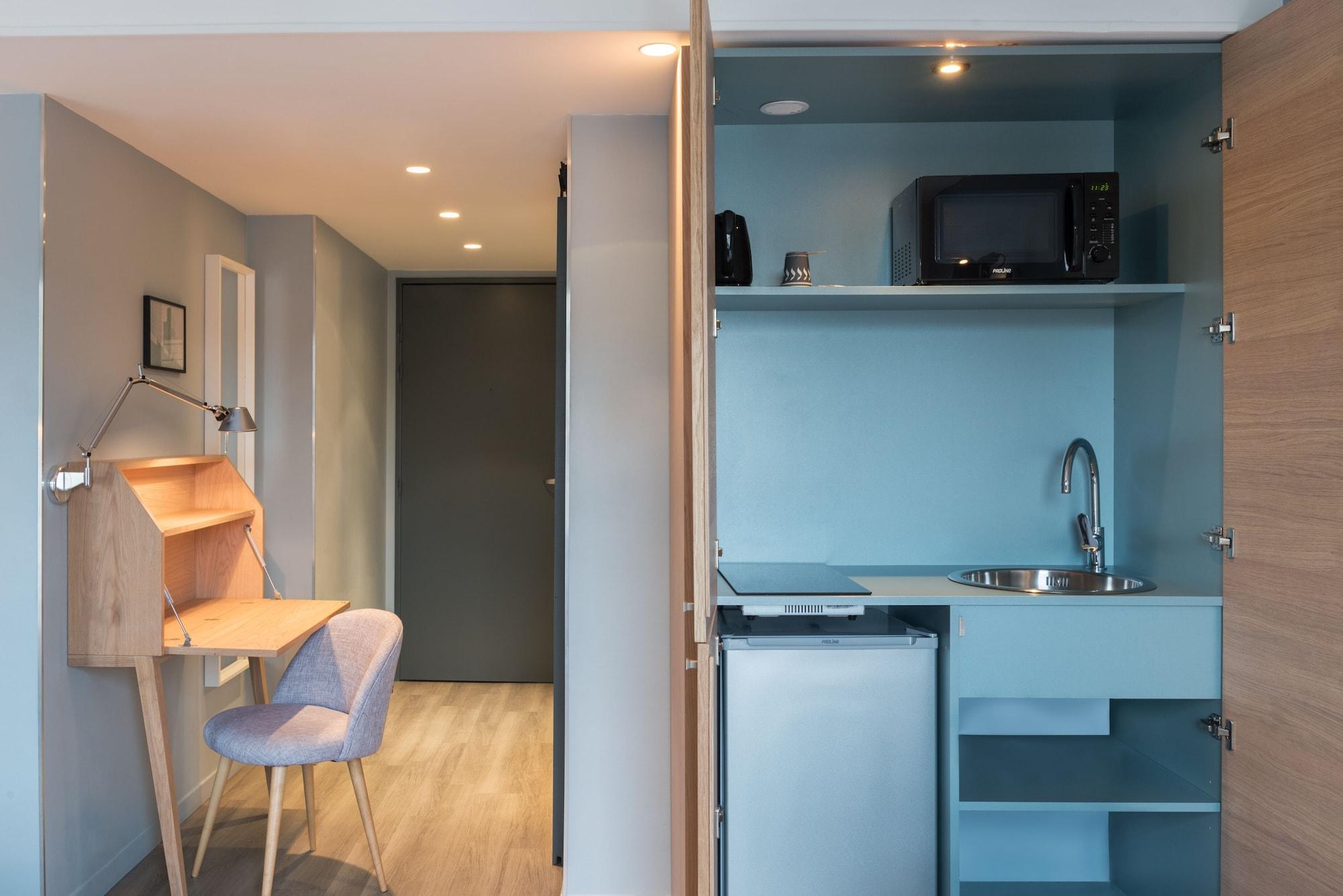 Quality Hotel&suites Bercy Bibliothèque By Happyculture