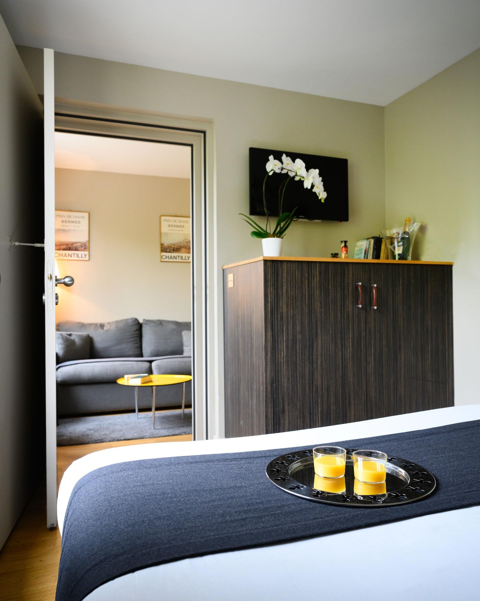 Helzear Champs-elysees 4*