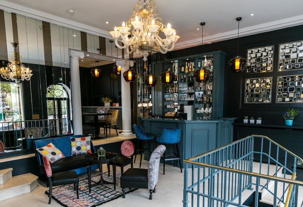 De Neuville Arc De Triomphe Hotel 4*