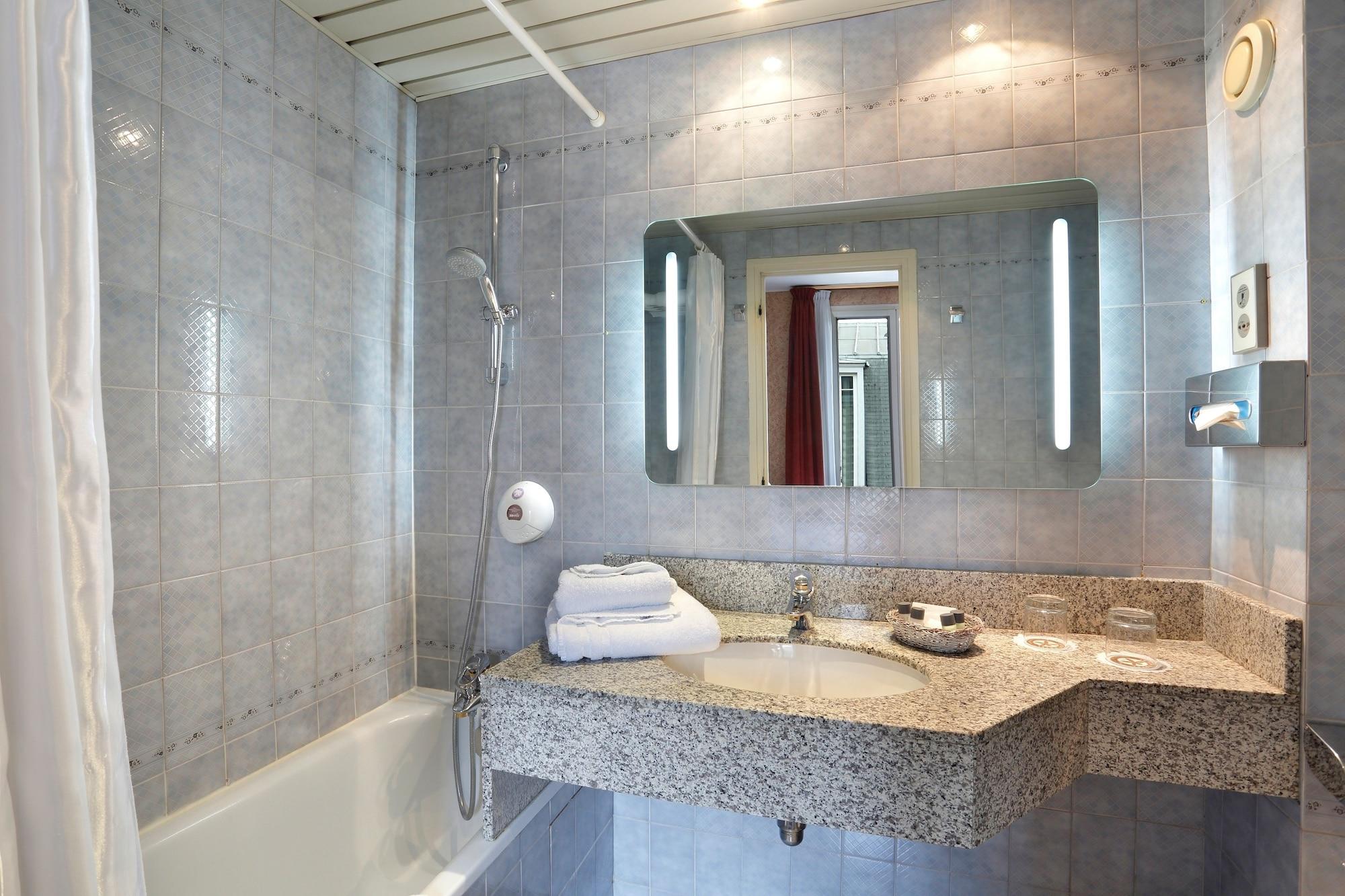 Paix Republique Hotel Paris