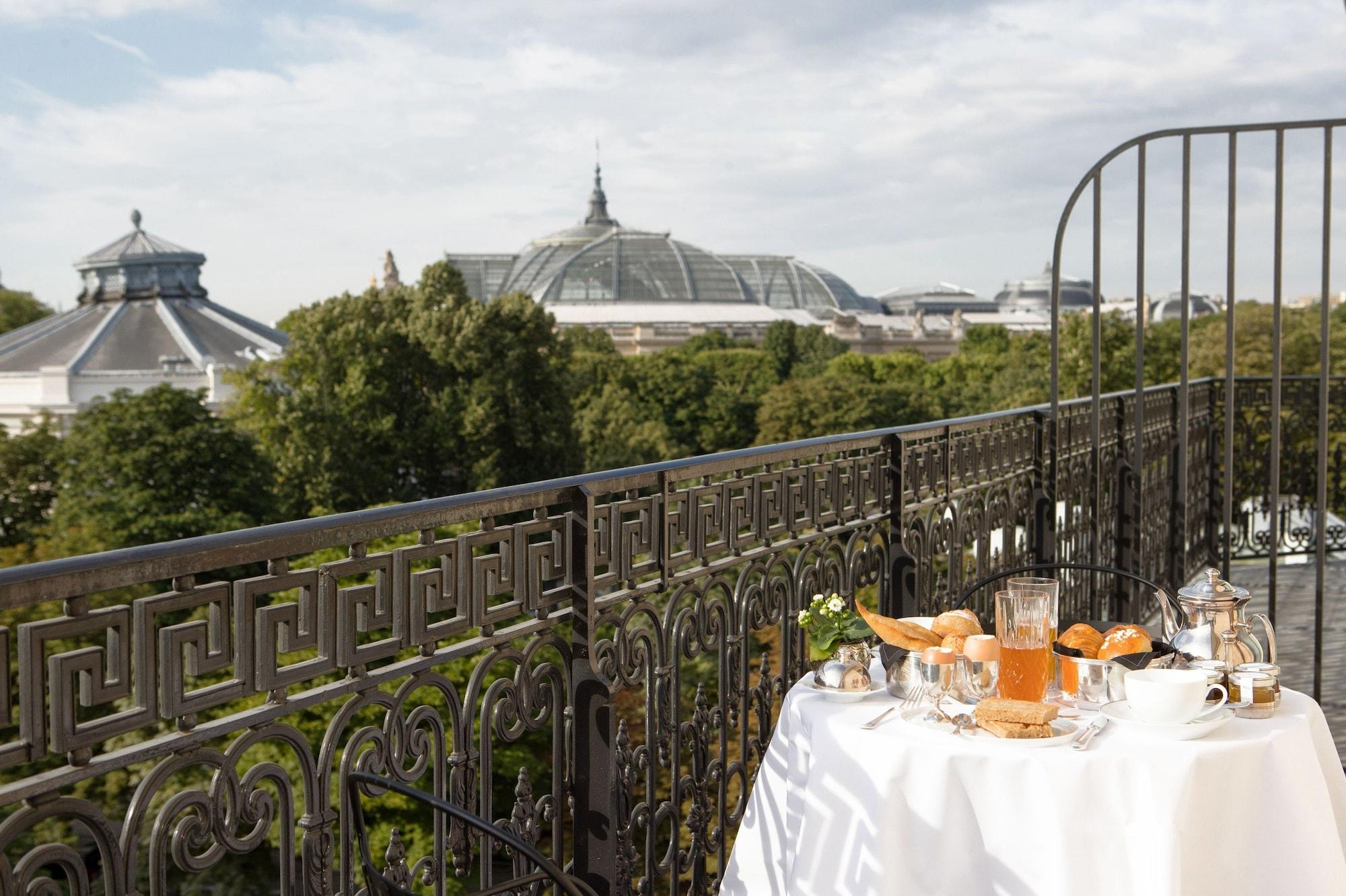 Hotel La Reserve & 5*