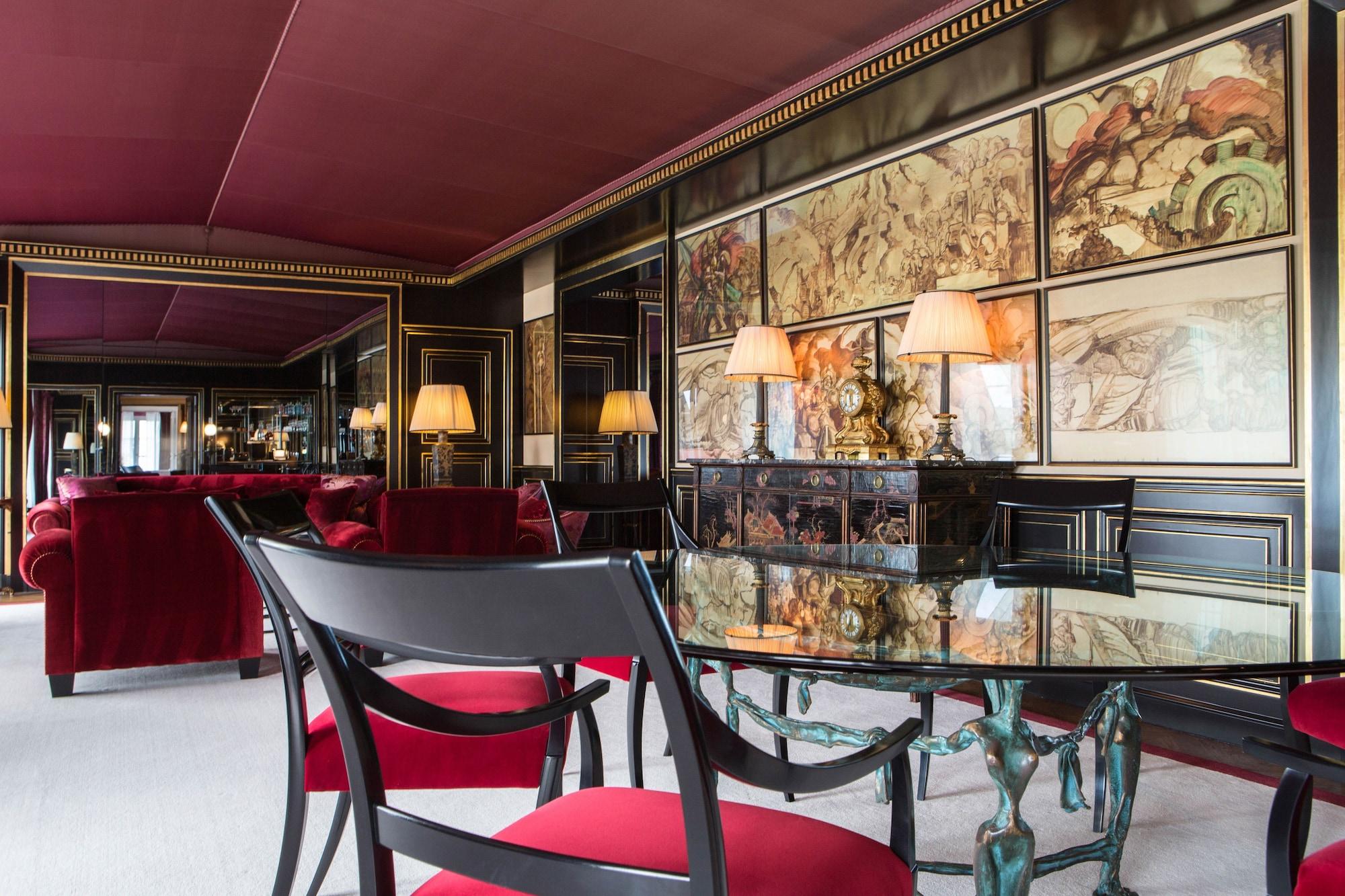 La Reserve & Hotel 5*