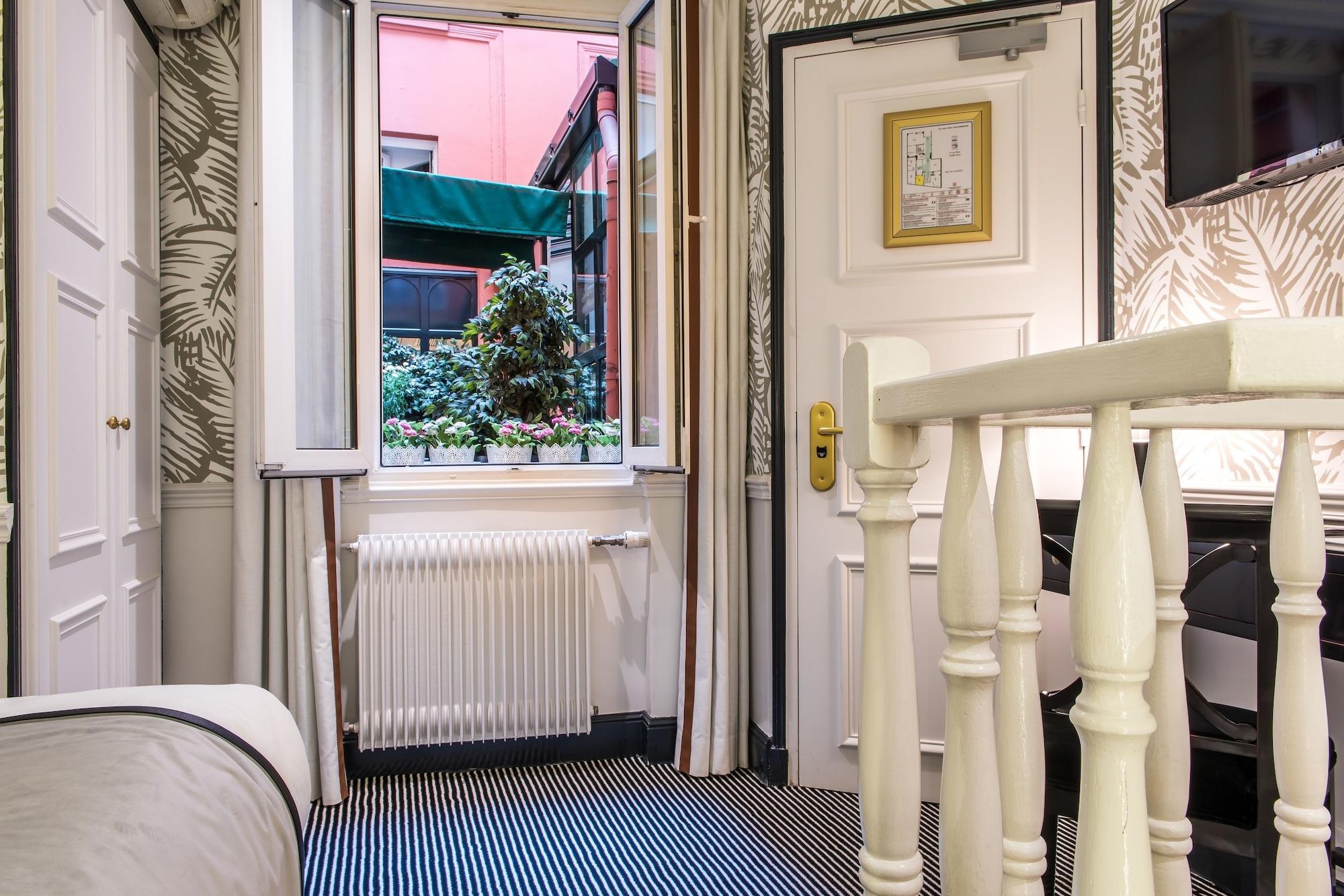 Jardin Le Brea Hotel 3*