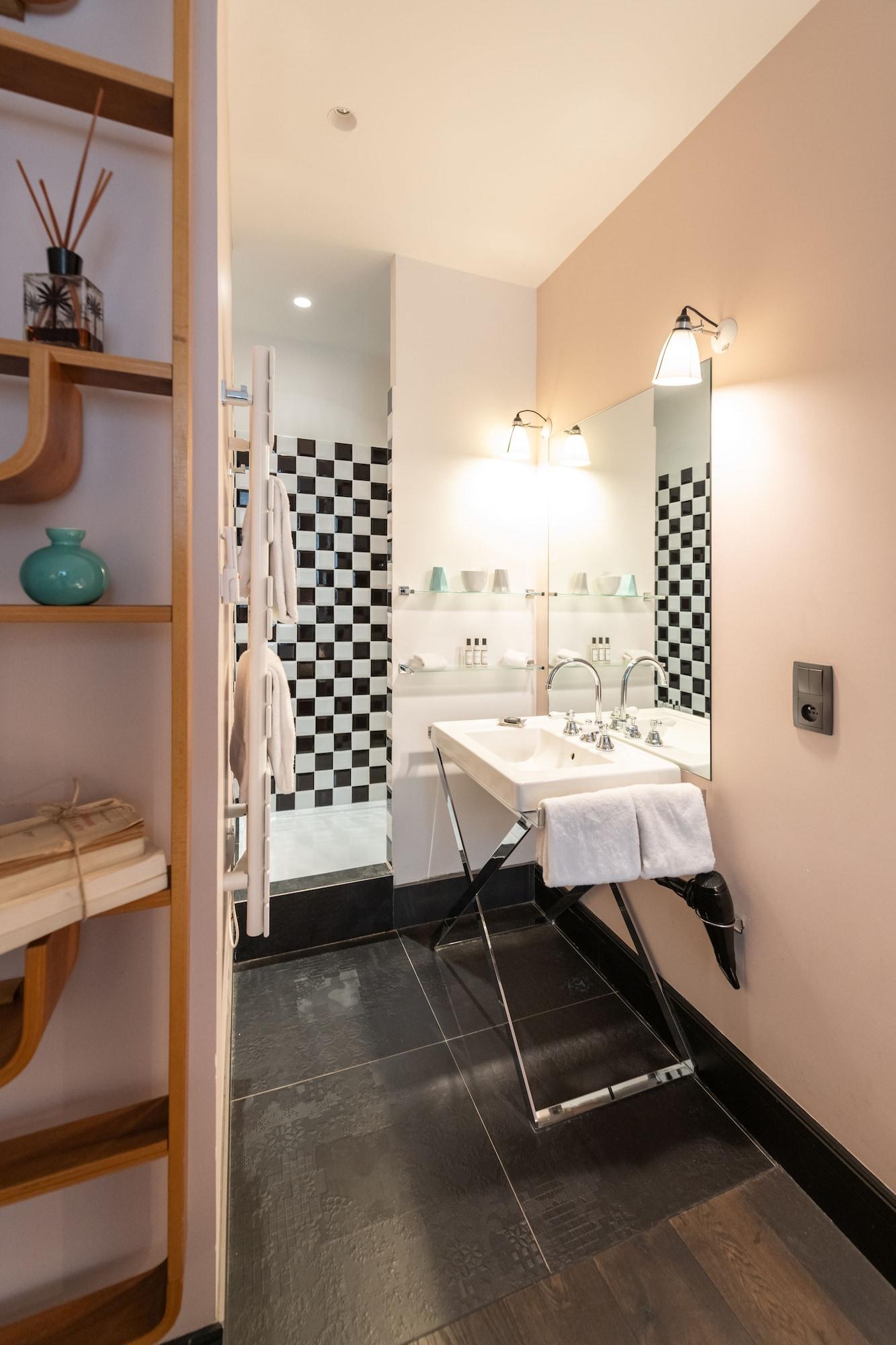 Hotel 1er Etage Marais 3*