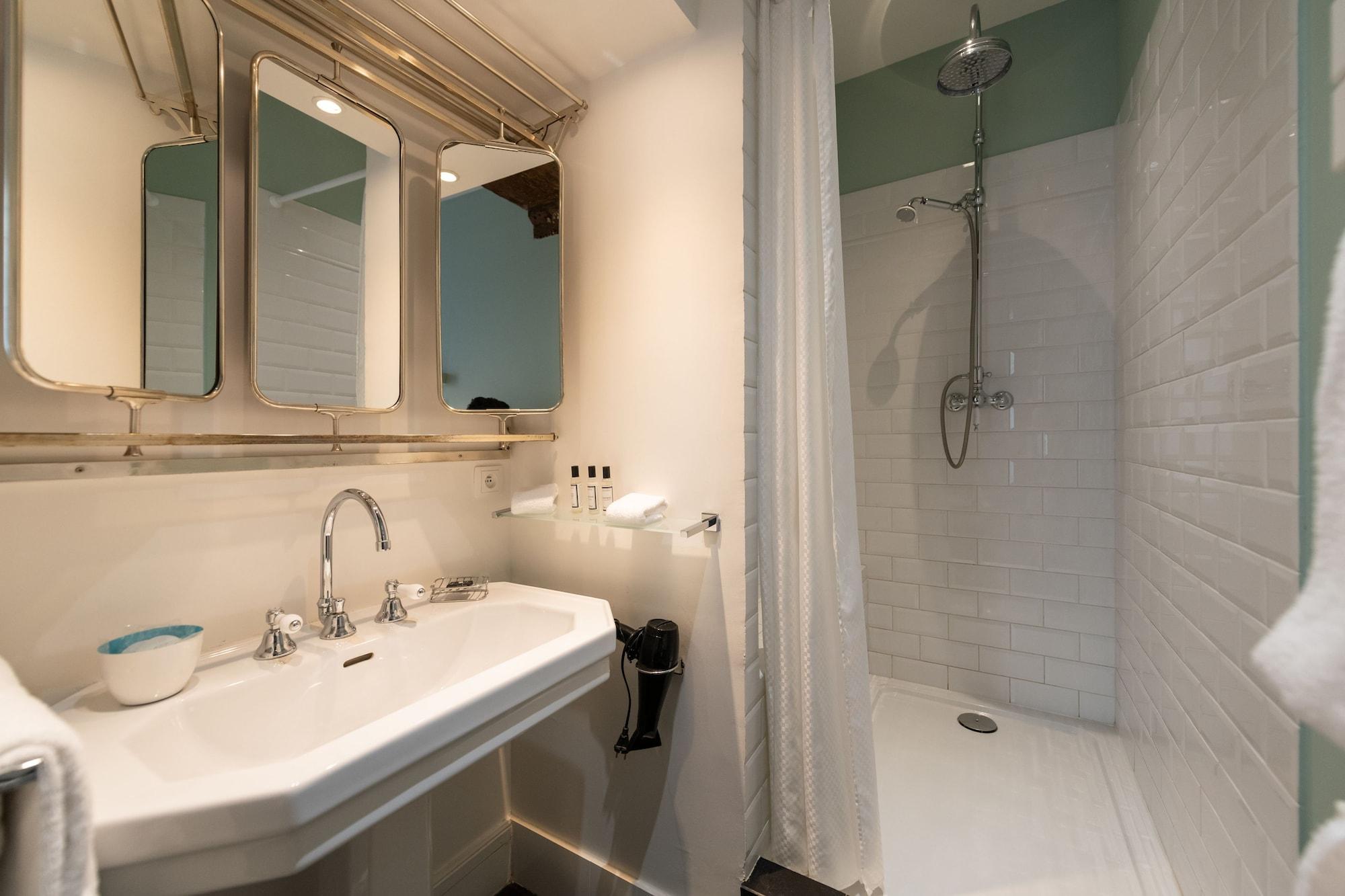 1er Etage Marais Hotel 3*