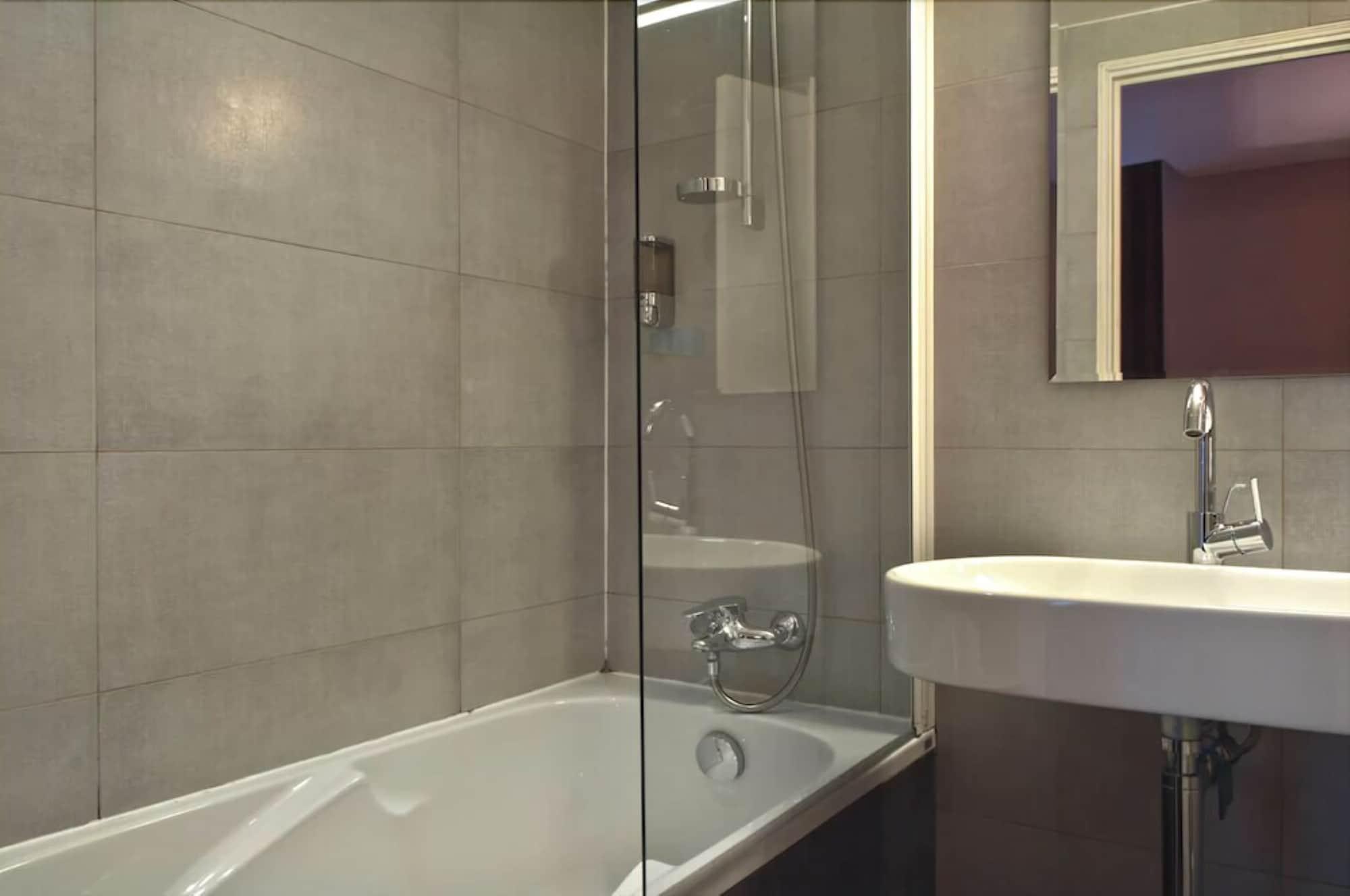 Eugenie Hotel 3*