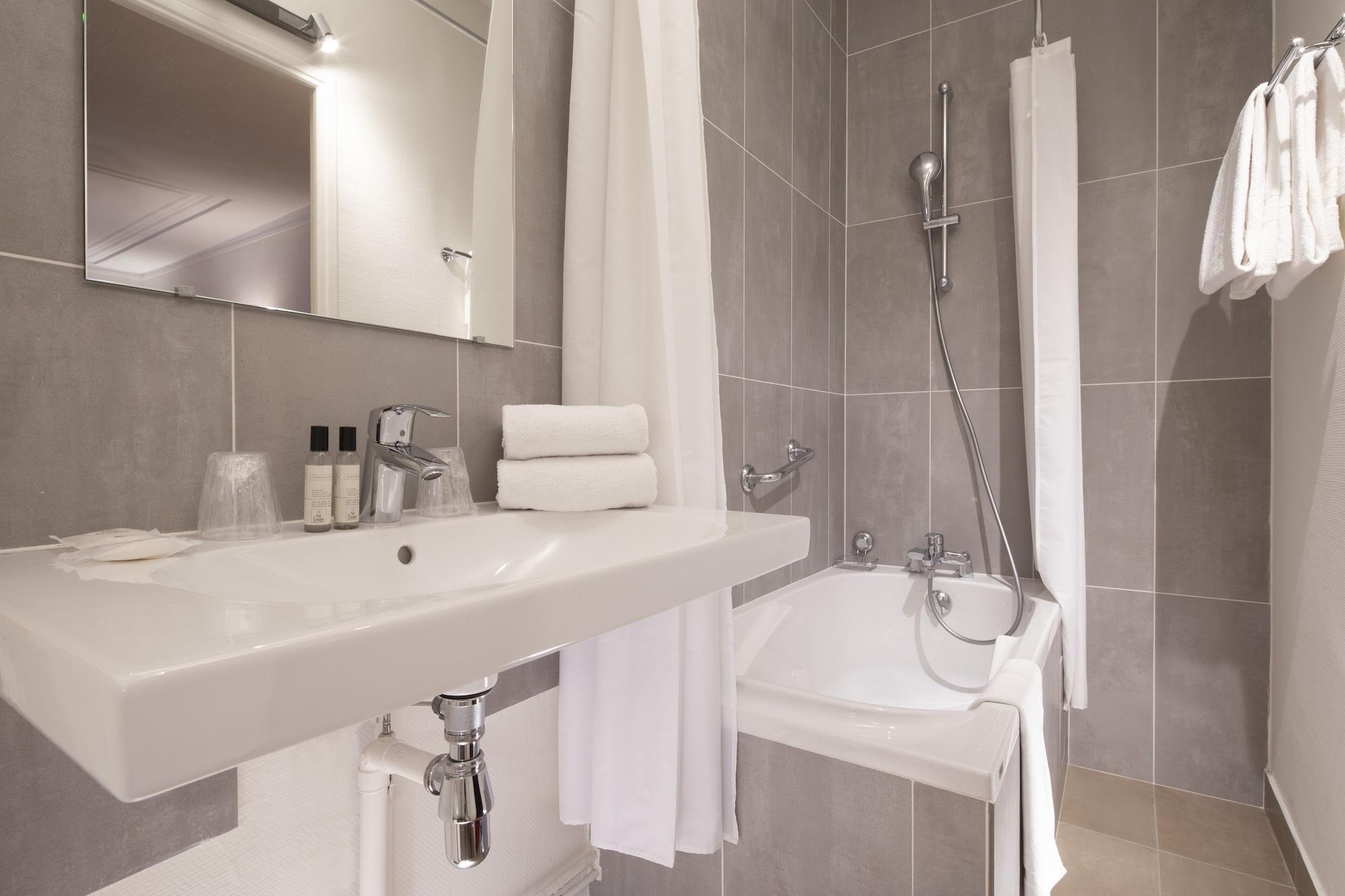 Hotel Londres Saint Honoré 3*