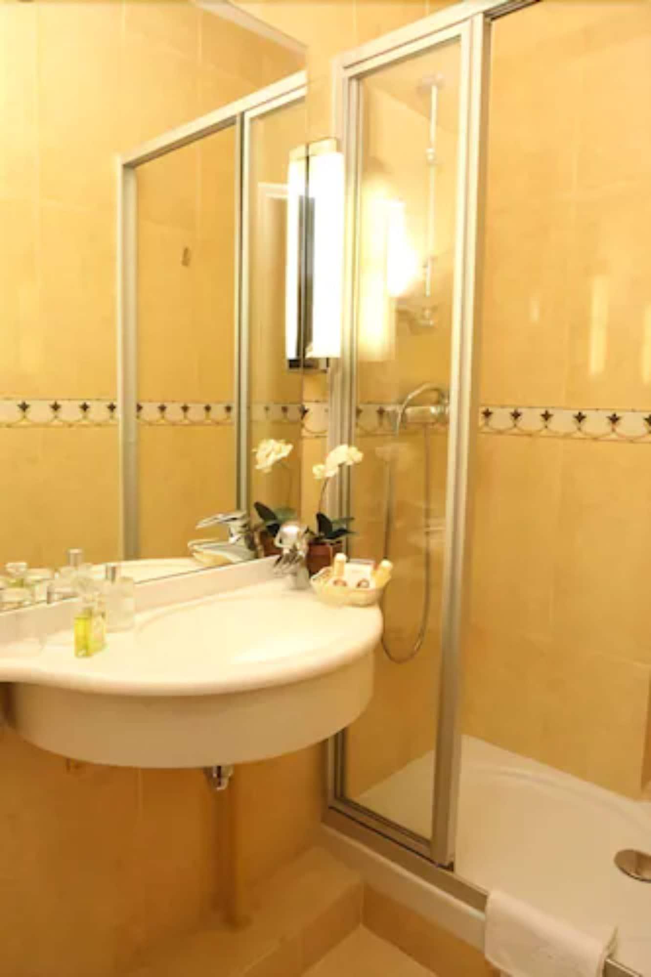 Clément Hotel Paris