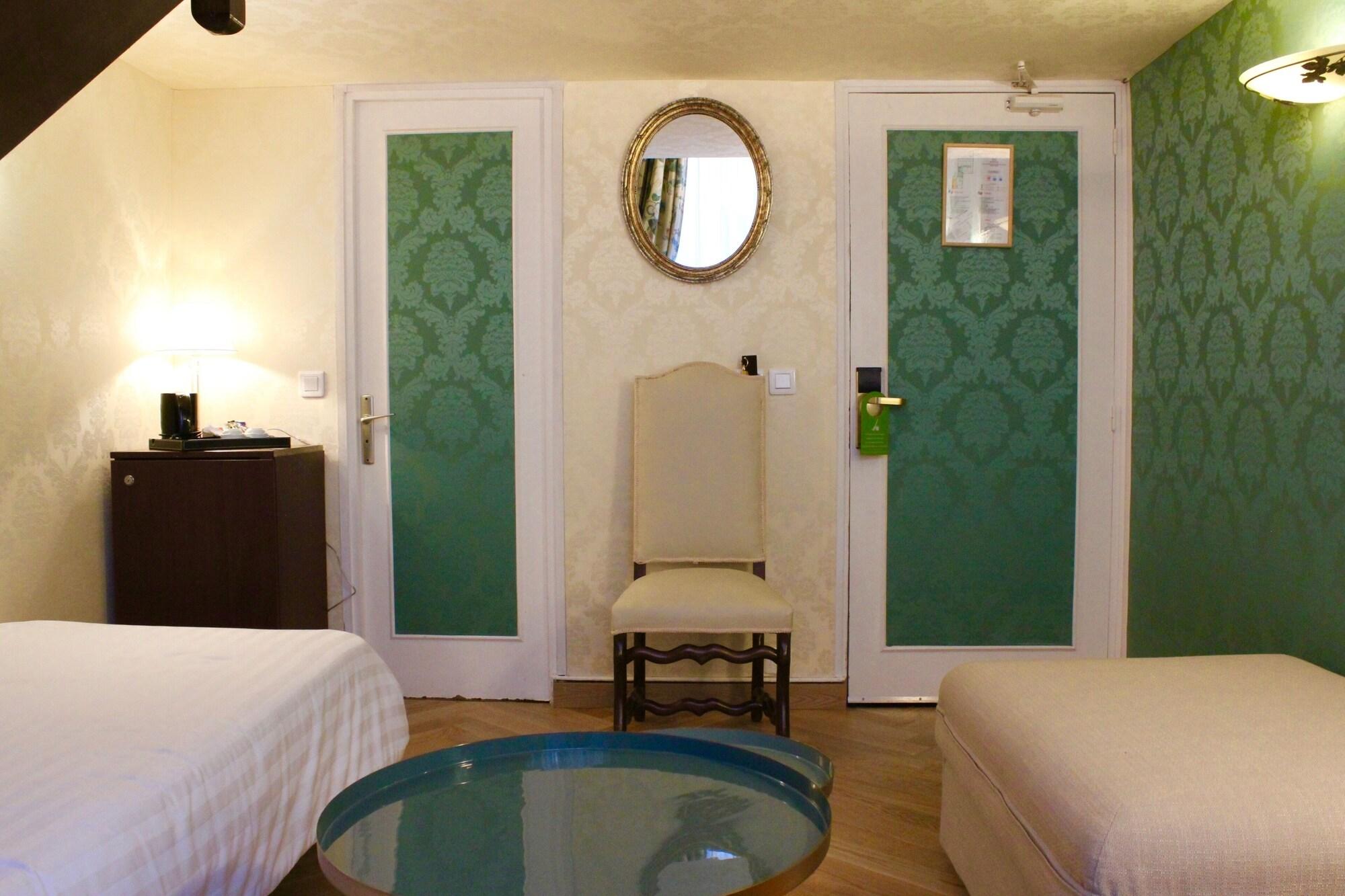 Hotel De La Bretonnerie Paris