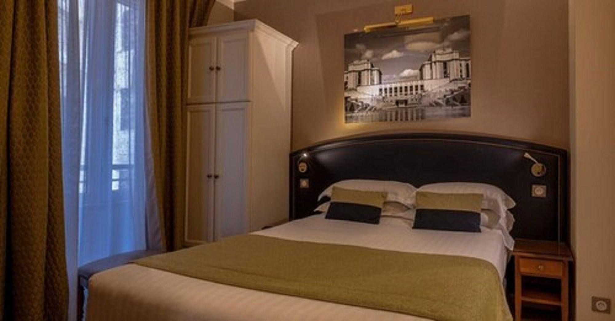 Western Au Trocadero Hotel