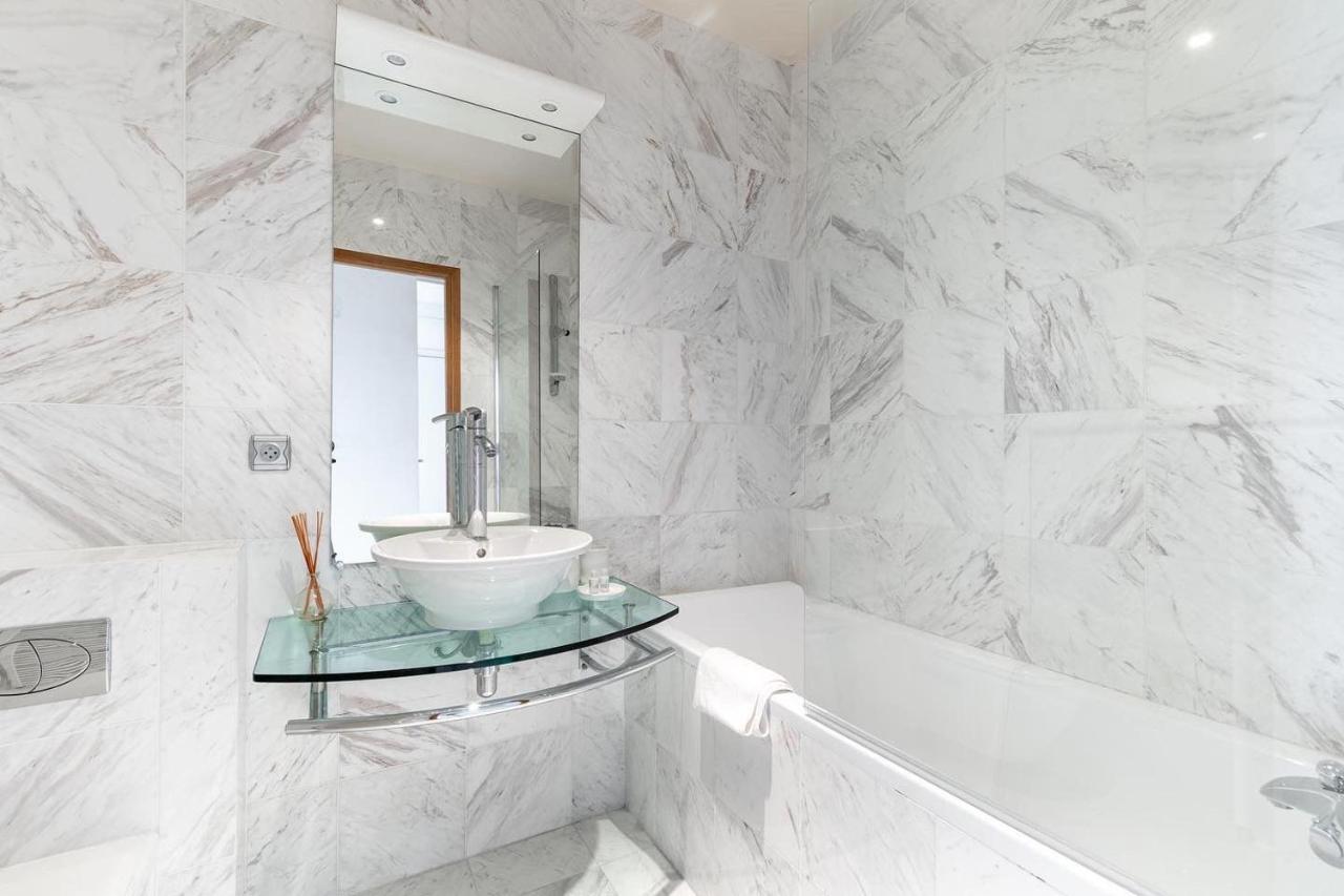 Hsh Luxury Montaigne Francois 1er *
