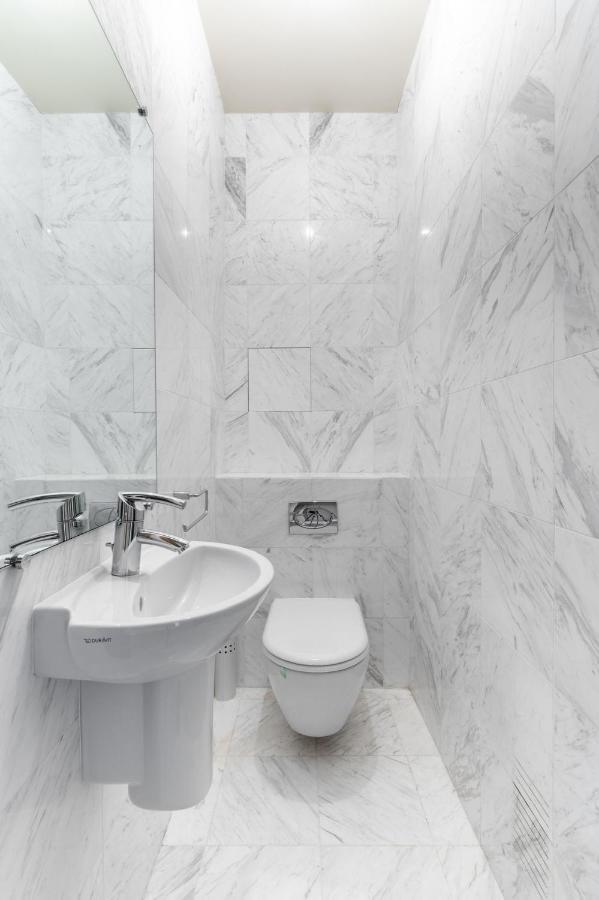 Hsh Luxury Montaigne Francois 1er Apartment
