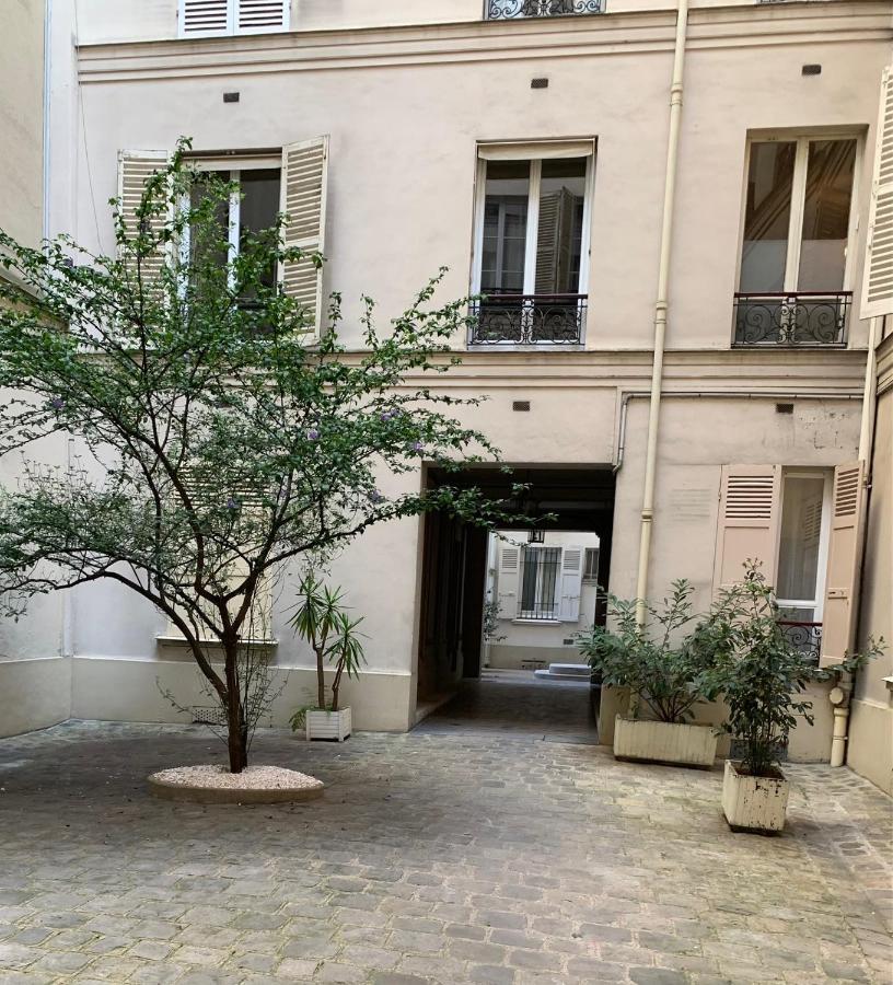 - Etoile - Rue Des Acacias * Paris