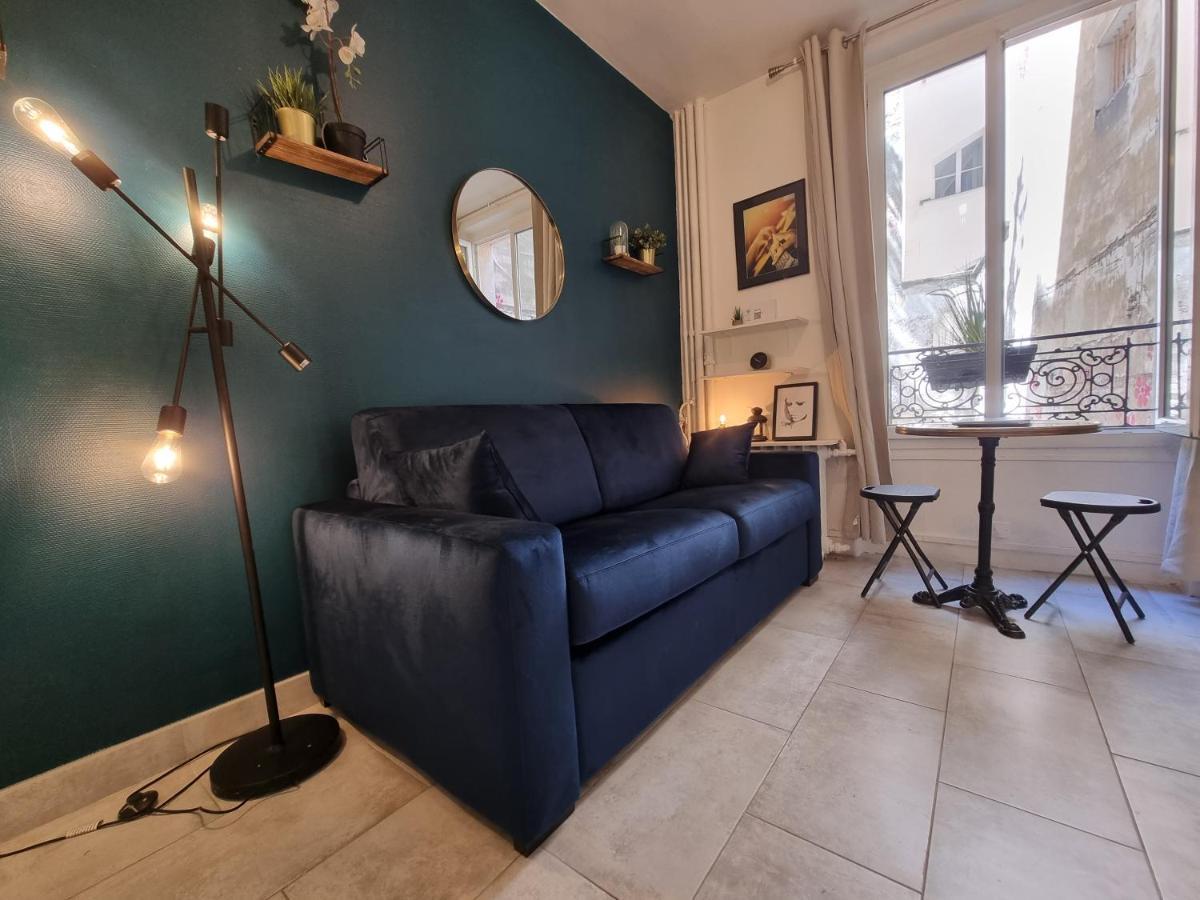 Cosy In Heart Of Montmartre Apartment