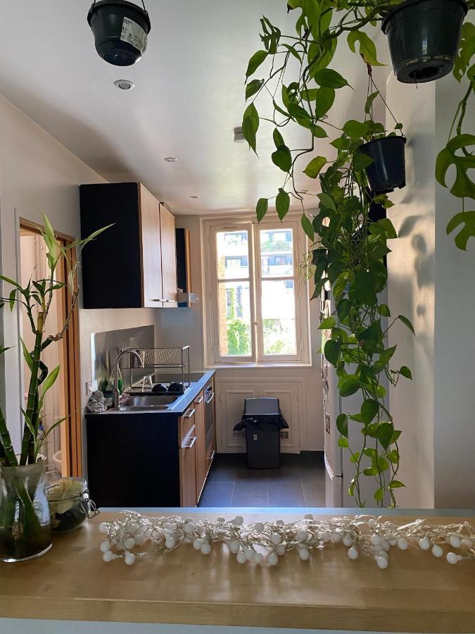Grand F2 Avec Vue Sur La Maison De Georges Brassens