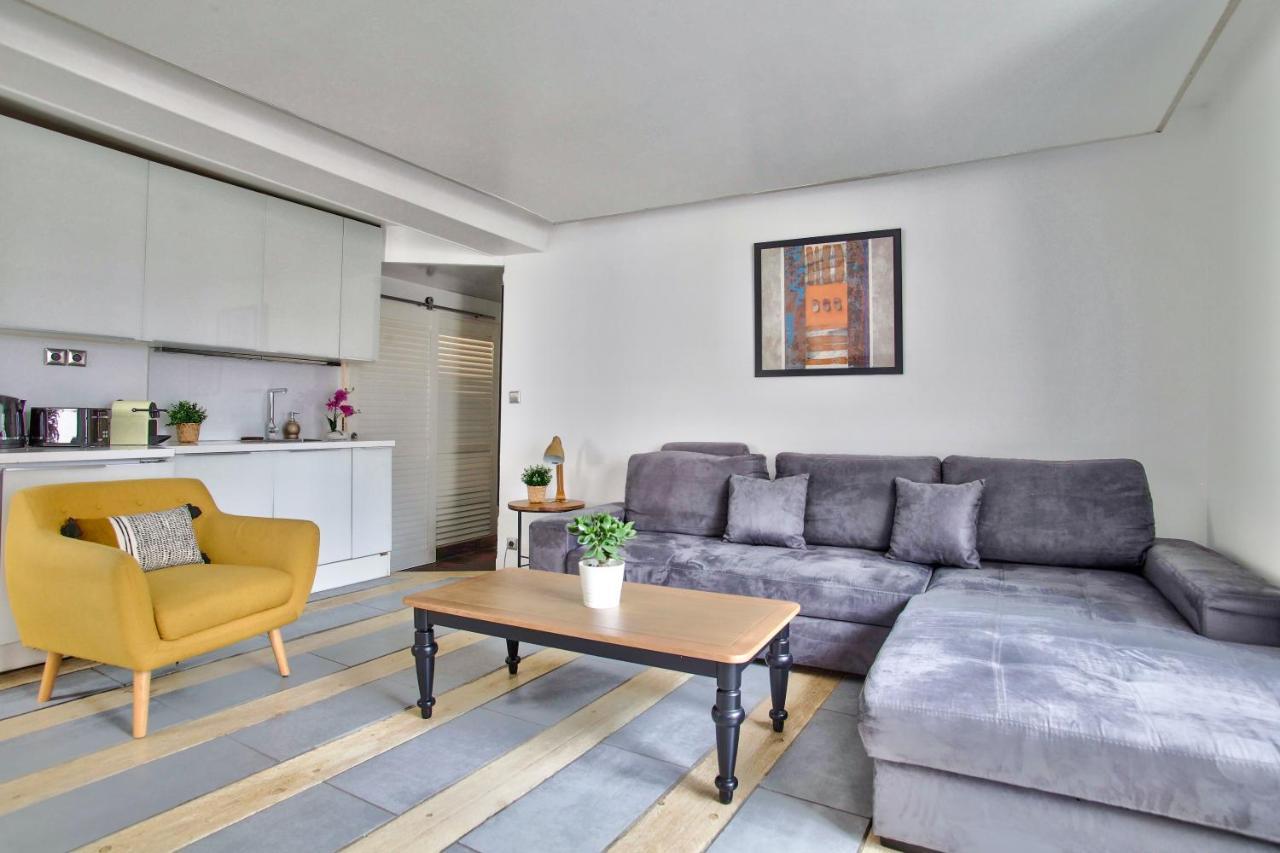 1 Bedroom Le Marais Temple Apartment
