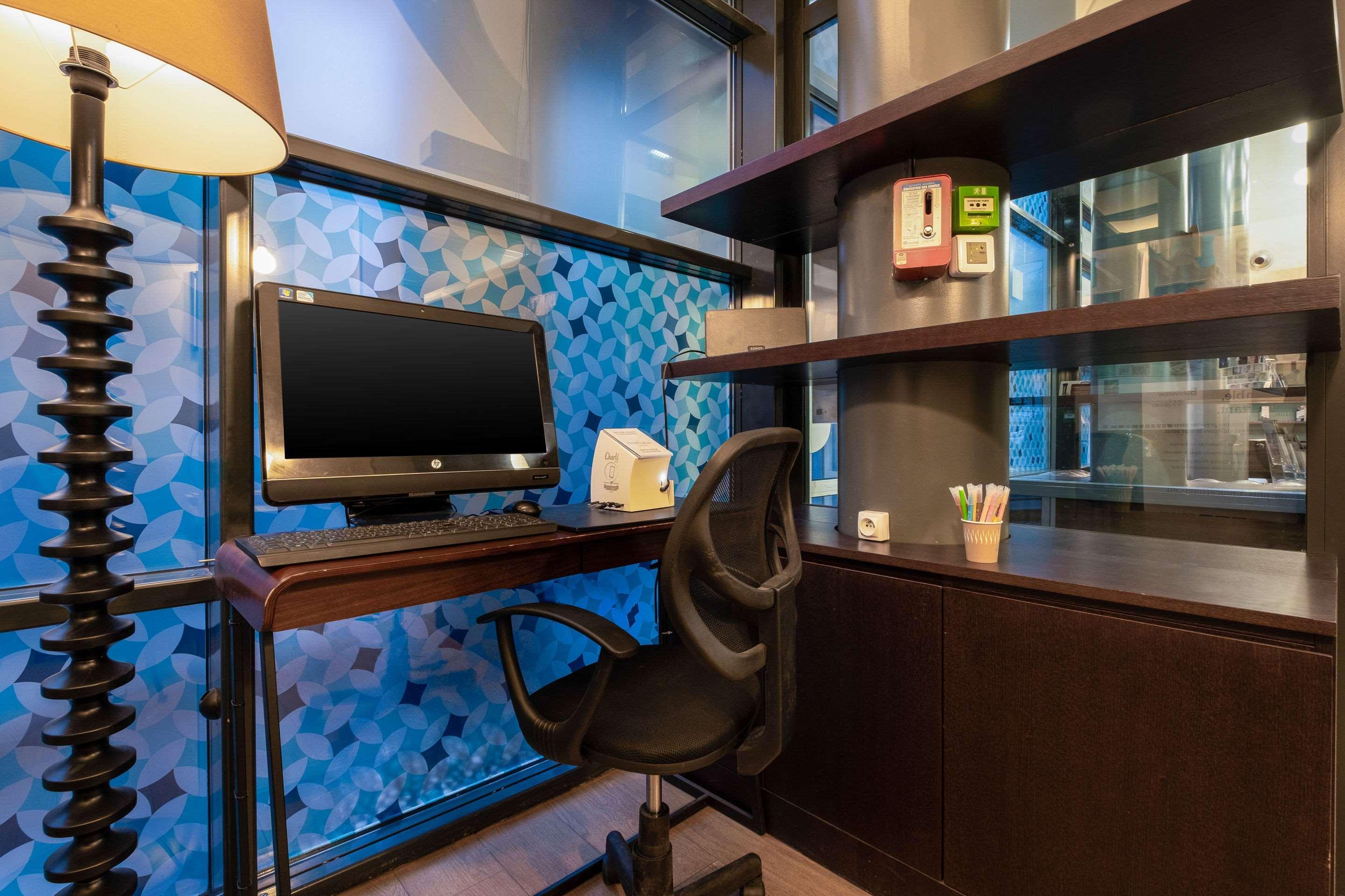 Quality Hotel&suites Bercy Bibliothèque By Happyculture