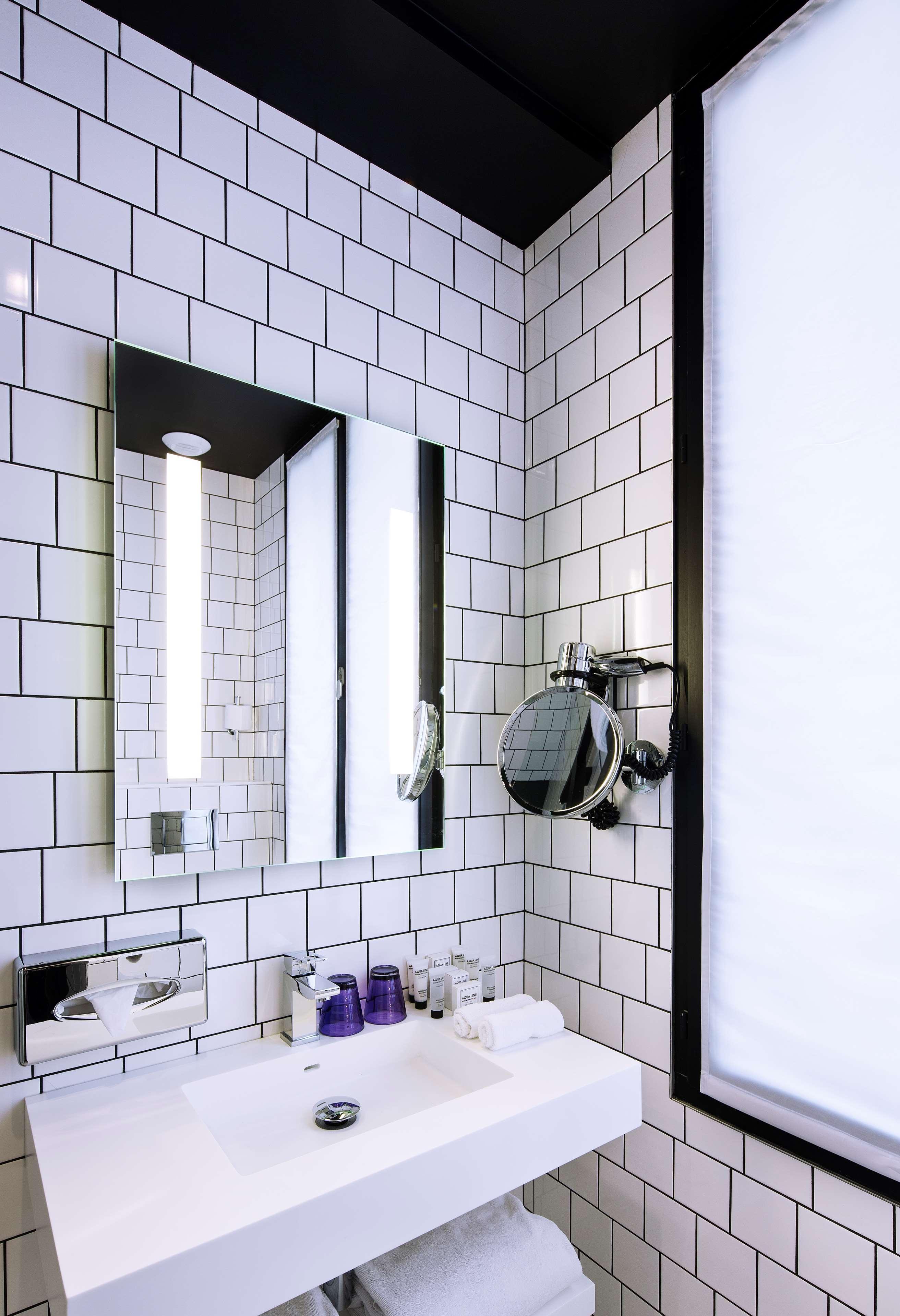 Hotel Western Premier Faubourg 88