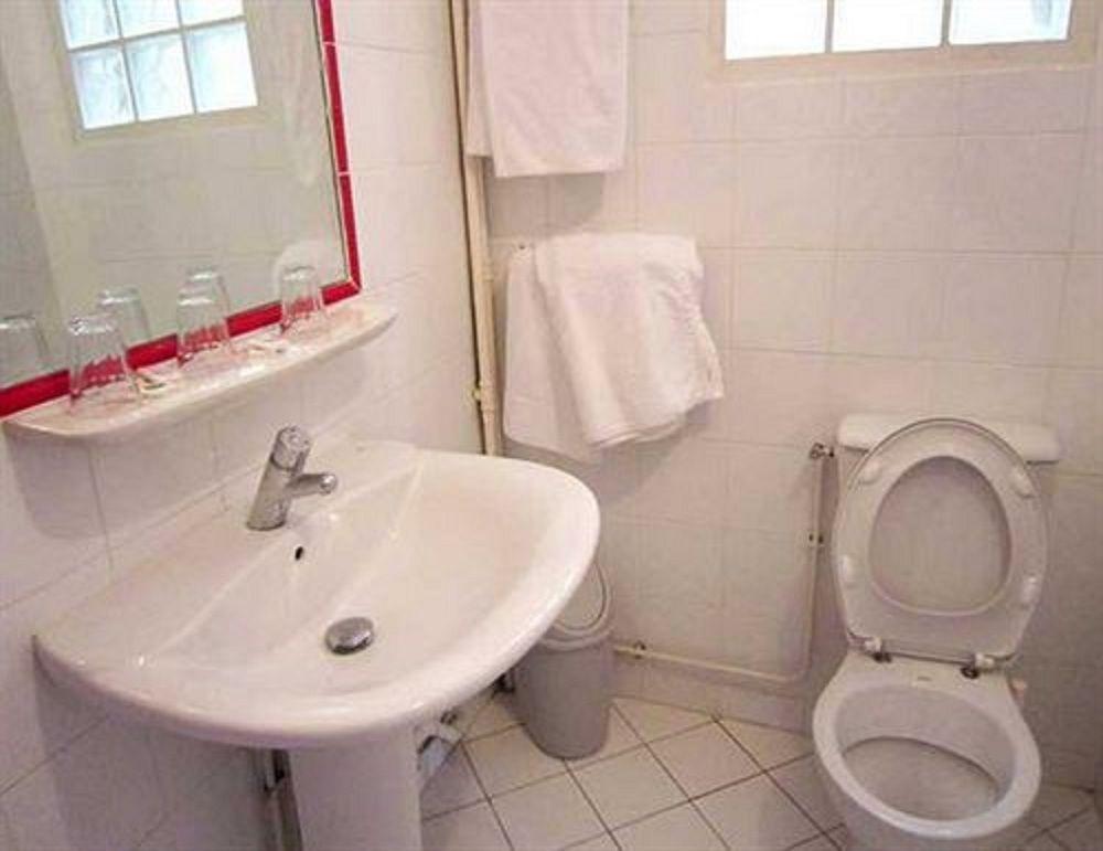 Hotel Hipotel Voltaire Bastille