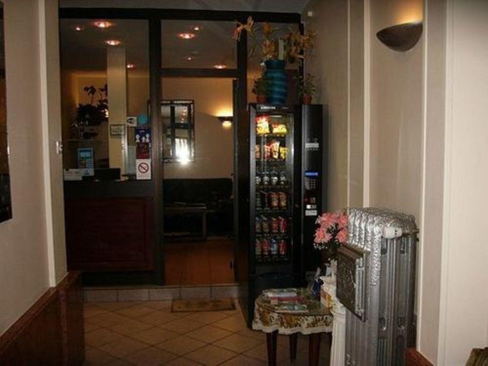 Hipotel Voltaire Bastille 3*