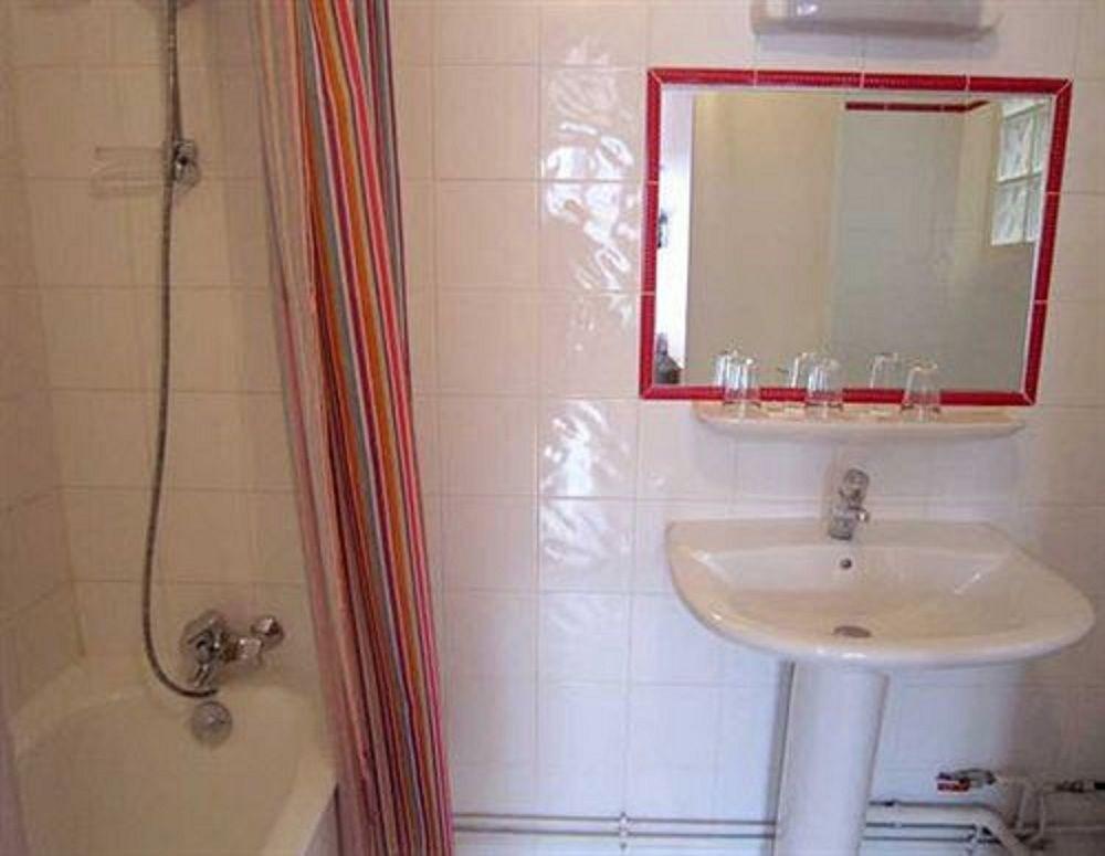 Hipotel Voltaire Bastille Paris
