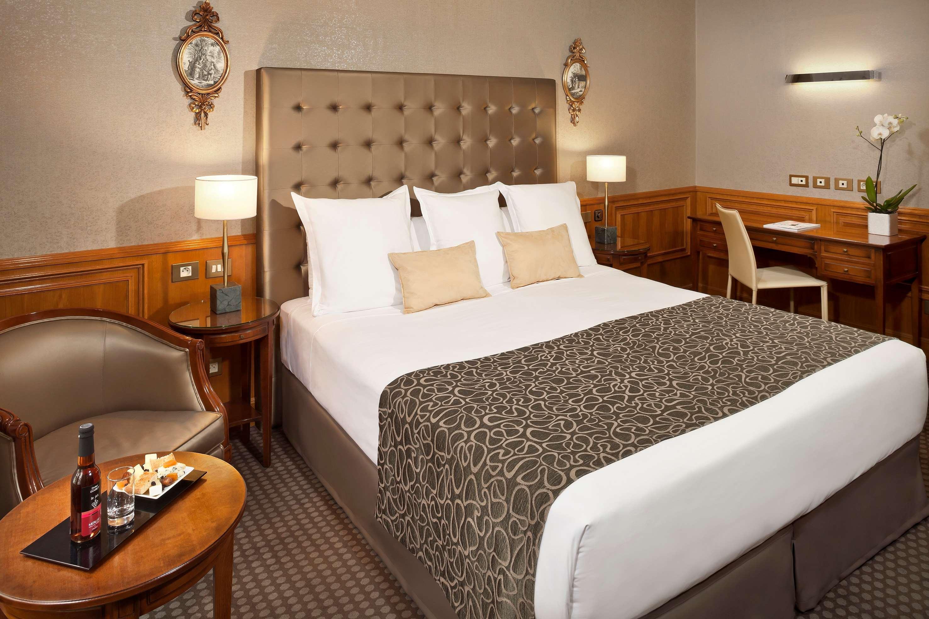 Hotel Melia Vendome 4*