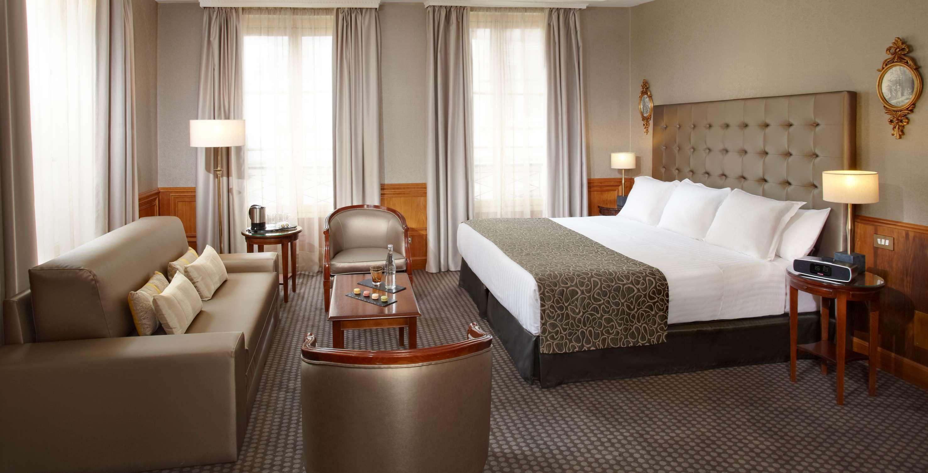 Hotel Melia Vendome 4*