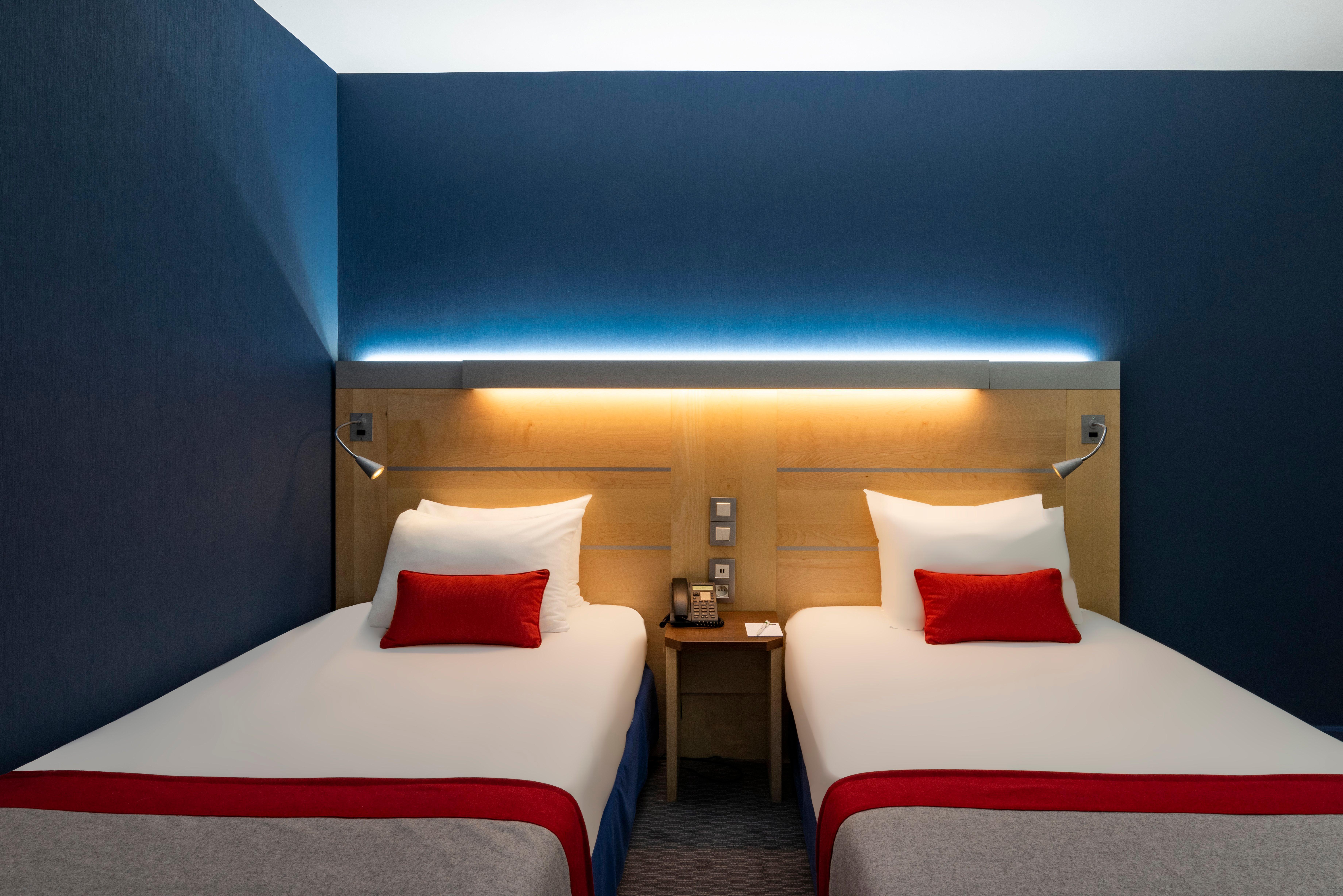 Express Paris-canal De La By Ihg Hotel Paris